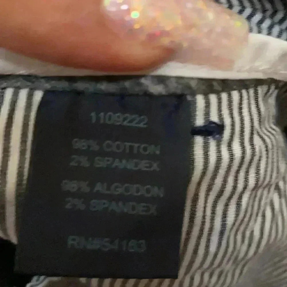 Tommy Hilfiger Chino Shorts - Picture 4 of 4